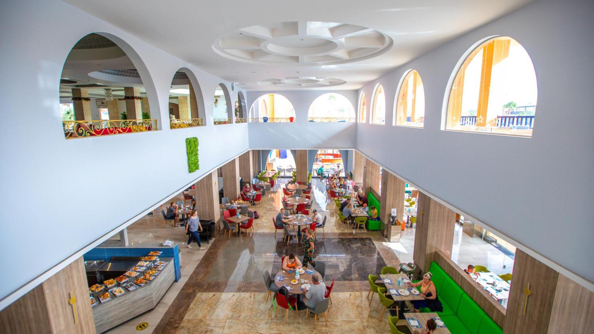 Üdülőközpont Titanic - Families And Couples Only 5*