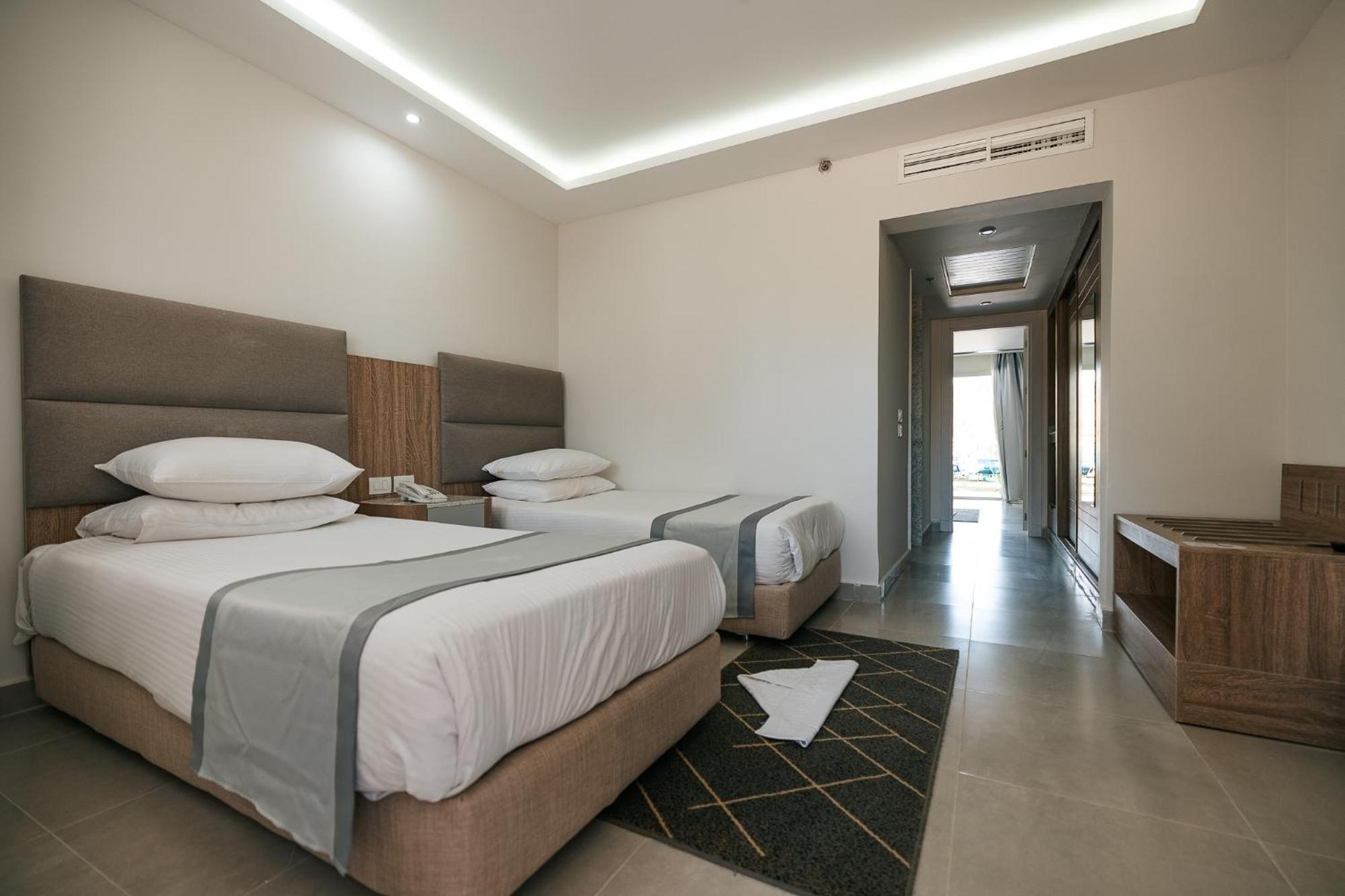 Üdülőközpont Titanic - Families And Couples Only 5*