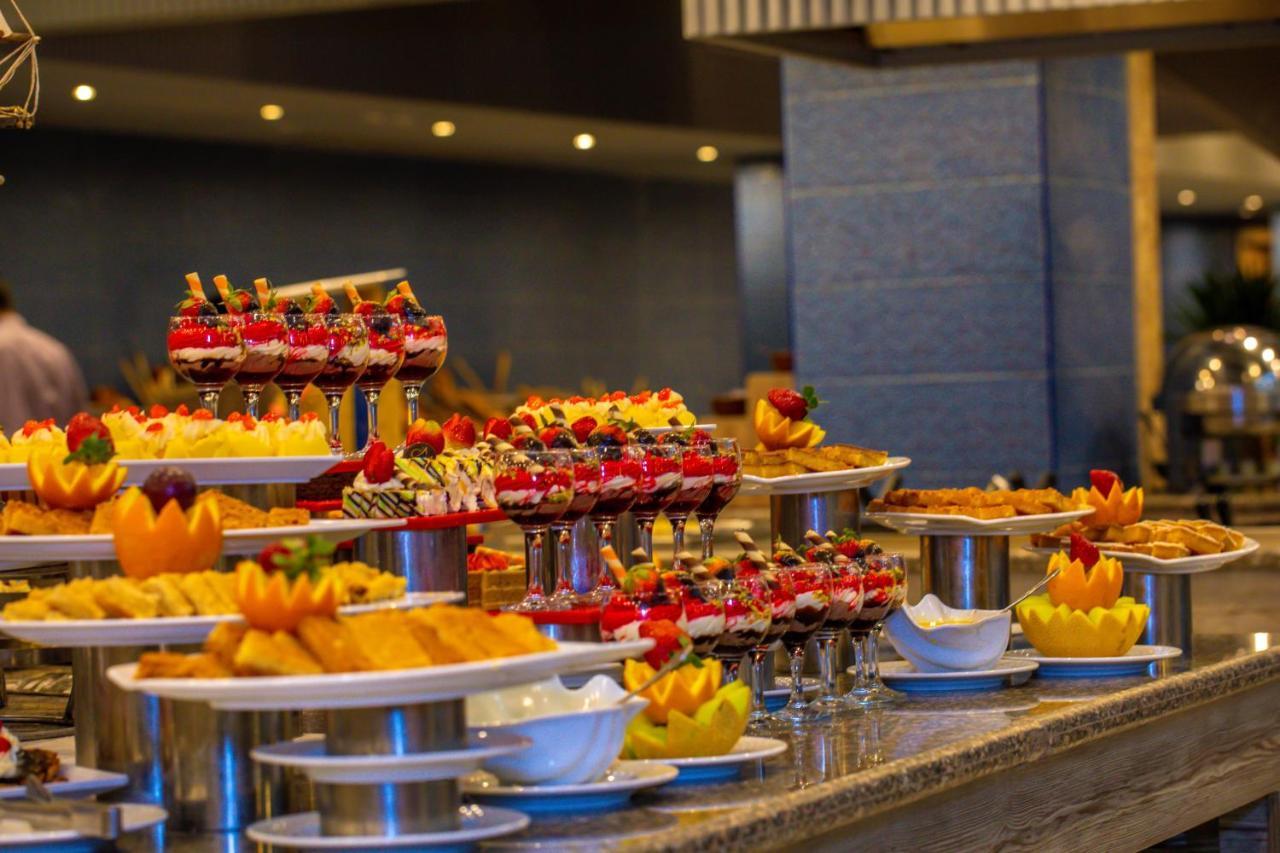 Resort Titanic - Families And Couples Only Hurgada
